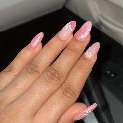 K Nails & Spa