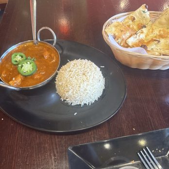 Tarka Indian Kitchen - Chicken masala, samosas and garlic naan. - Indian Near Me - Spring, Texas Tarka Indian Kitchen - Chicken masala, samosas and garlic naan. - Indian Near Me - Spring, Texas