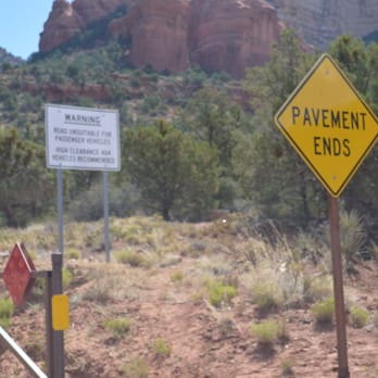 Devil's Bridge Trail - This is where the high clearance vehicle road starts, just past the overflow parking lot - Hiking Near Me - Sedona, Arizona Devil's Bridge Trail - This is where the high clearance vehicle road starts, just past the overflow parking lot - Hiking Near Me - Sedona, Arizona