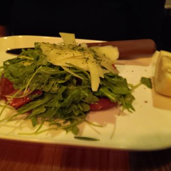 Porto Salvo - Arugula and tomato salad that accompanied the crab cake - Italian Near Me - Bronx, New York Porto Salvo - Arugula and tomato salad that accompanied the crab cake - Italian Near Me - Bronx, New York