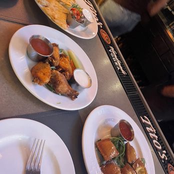 Farmhouse Tavern - New American Near Me - Katonah, New York