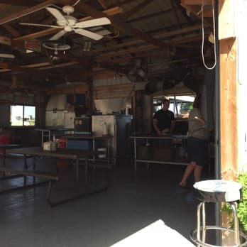 Smokin' Coop BBQ Pit - Dining area - Barbeque Near Me - Belvidere, Illinois Smokin' Coop BBQ Pit - Dining area - Barbeque Near Me - Belvidere, Illinois