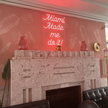Call Me Cuban - Interior - Cuban Near Me - Miami Beach, Florida Call Me Cuban - Interior - Cuban Near Me - Miami Beach, Florida