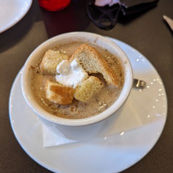 Pendleton Creek Pub - Beef on weck soup special - Pubs Near Me - North Tonawanda, New York