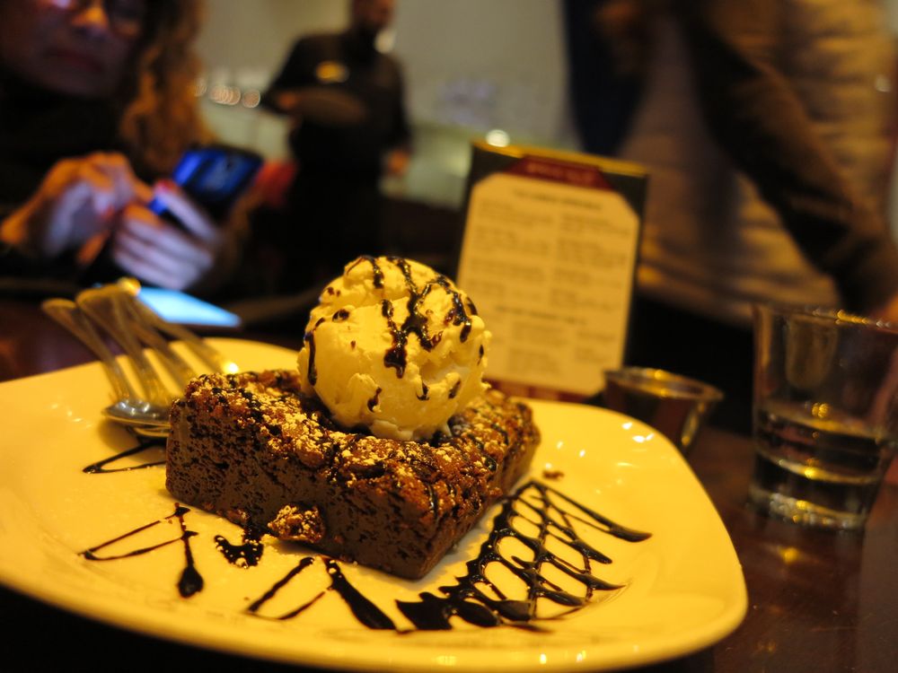 ARCLIGHT HOLLYWOOD CAFÉ & BAR Updated October 2024 96 Photos & 151