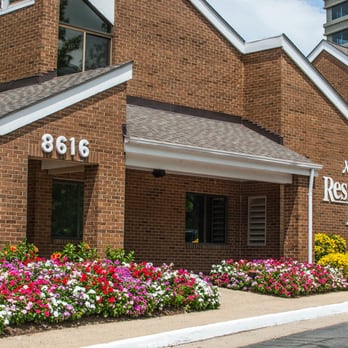 Hawthorn Suites by Wyndam - Entrance - Hotels Near Me - Vienna, Virginia Hawthorn Suites by Wyndam - Entrance - Hotels Near Me - Vienna, Virginia