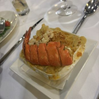 Ernie's Food & Spirits - Lobster Mac and cheese - Steakhouses Near Me - Manteca, California Ernie's Food & Spirits - Lobster Mac and cheese - Steakhouses Near Me - Manteca, California