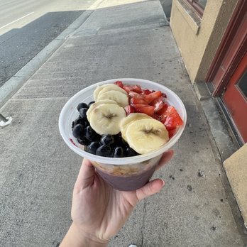 Da Spot - Acai Bowl $7.50 - Mediterranean Near Me - Honolulu, Hawaii Da Spot - Acai Bowl $7.50 - Mediterranean Near Me - Honolulu, Hawaii