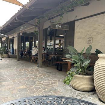 Lily's Malibu - Burgers Near Me - Malibu, California