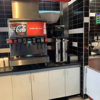 Steak ’n Shake - Concession stand of Steak 'n Shake in Henrietta, Texas. - Burgers Near Me - Henrietta, Texas Steak ’n Shake - Concession stand of Steak 'n Shake in Henrietta, Texas. - Burgers Near Me - Henrietta, Texas