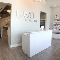 LAVO natural nails