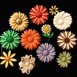 The ZONE - Fabulous flower pins