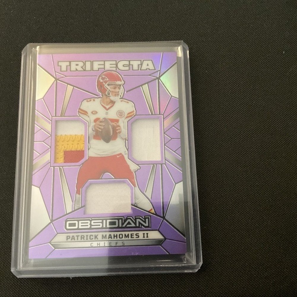Patrick MaHomes patch card Patrick MaHomes patch card
