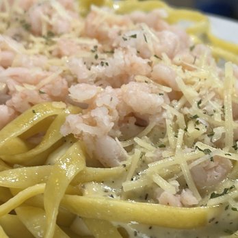 Mo's Seafood & Chowder - Oregon Bay Shrimp Alfredo - Seafood Near Me - Florence, Oregon