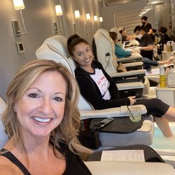 Bluegrass Roswell - Enjoying our pedicures!
