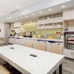 Home2 Suites by Hilton Johnson City - Breakfast Area