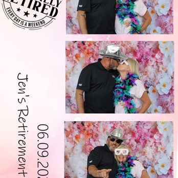 SnapSesh Booth - Photo Booth Rentals Near Me