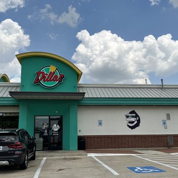 Dillas Quesadillas - Exterior of store - American Near Me - Plano, Texas