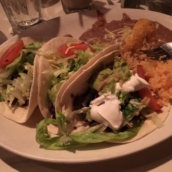 Pancho Pistolas - Steak taco dinner with lettuce and tomato - Mexican Near Me - Chicago, Illinois Pancho Pistolas - Steak taco dinner with lettuce and tomato - Mexican Near Me - Chicago, Illinois