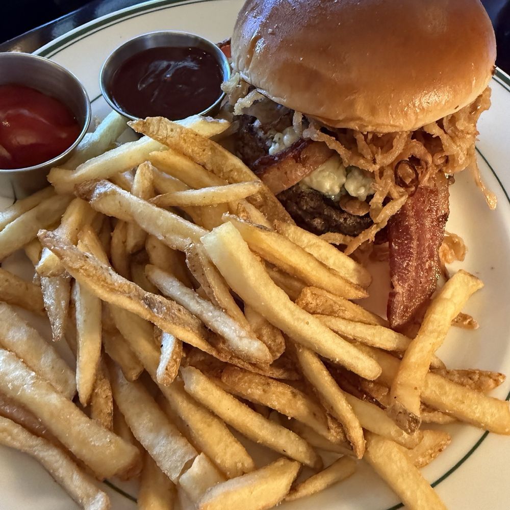 Daily Grill - YUMMY fries and the bacon cheese burger. Delish. - American Near Me - Palm Desert, California Daily Grill - YUMMY fries and the bacon cheese burger. Delish. - American Near Me - Palm Desert, California