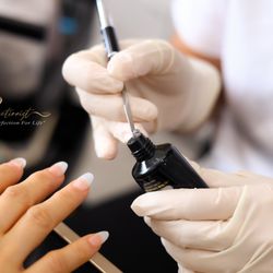 Perfectionist Nails & Lashes - Tap Gel