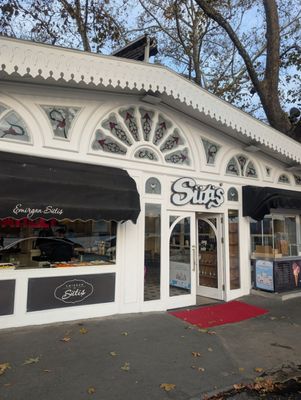 Emirgan Sütiş by null