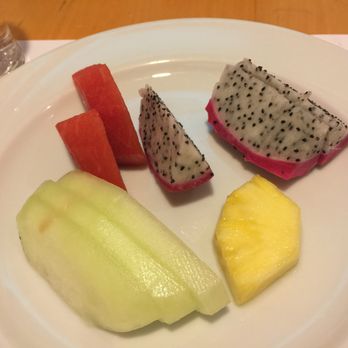 富豪機場酒店 - Breakfast buffet fruits - Hotels Near Me - Hong Kong, HK 富豪機場酒店 - Breakfast buffet fruits - Hotels Near Me - Hong Kong, HK