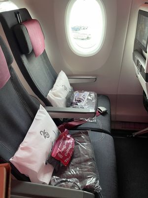 Qatar Airways by null