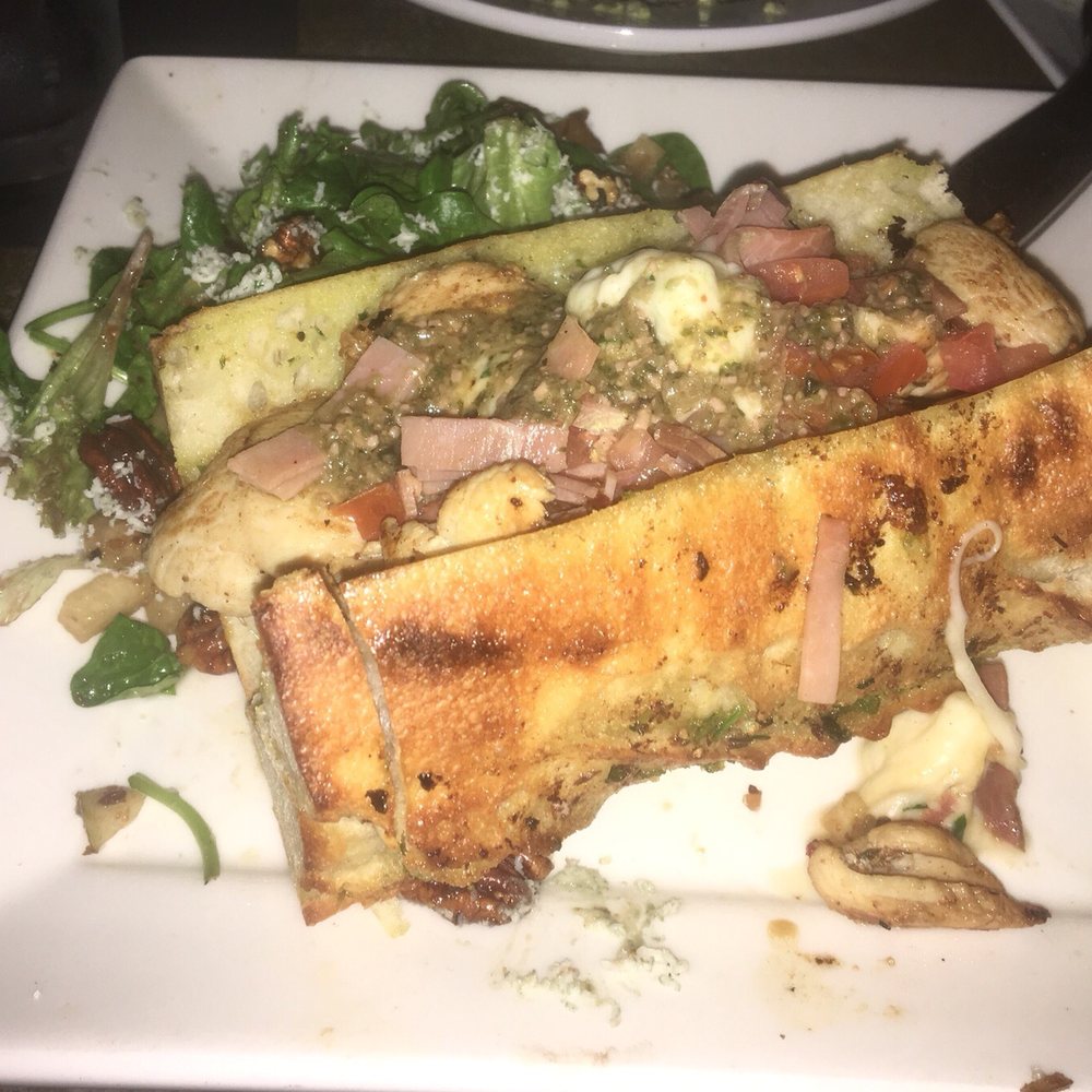 TruFire - Chicken Sandwich w/ Fig Salad - New American Near Me - Frisco, Texas