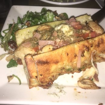 TruFire - Chicken Sandwich w/ Fig Salad - New American Near Me - Frisco, Texas TruFire - Chicken Sandwich w/ Fig Salad - New American Near Me - Frisco, Texas
