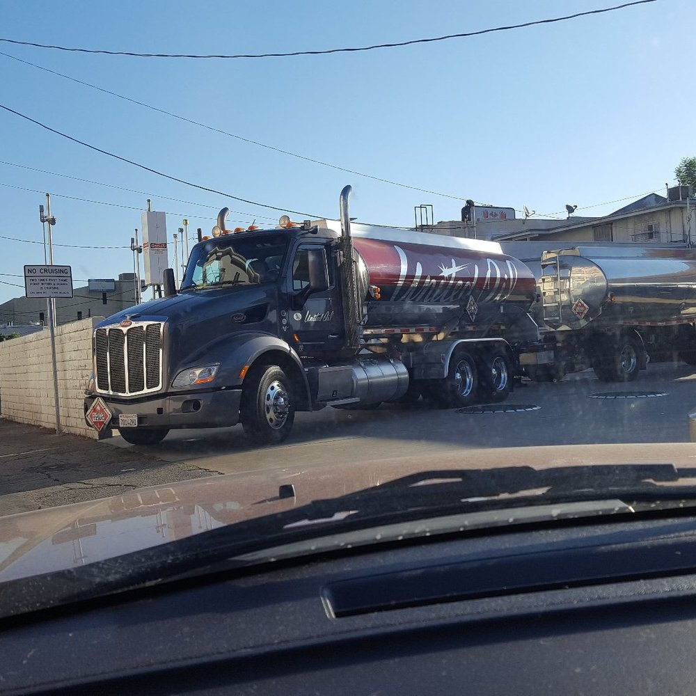 Shell - See, never see a shell truck. Always united oil. - Gas Stations Near Me - Sherman Oaks, California