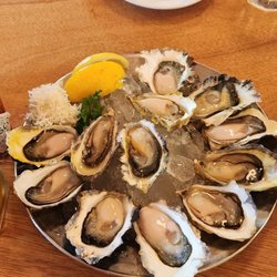 Oyster Express - Sunseeker daily special Happy Hour oysters for $2.50 each