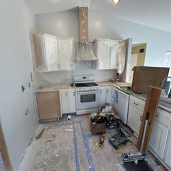 WR Construction - kitchen remodeling.