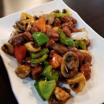 Lucky Pot - Honey glazed stirfry mushroom and beef - Chinese Near Me - Toronto, Ontario