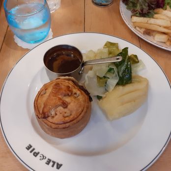 The Sanctuary House - Steak pie. Appears larger in picture than real life. - Sandwiches Near Me - London, XGL