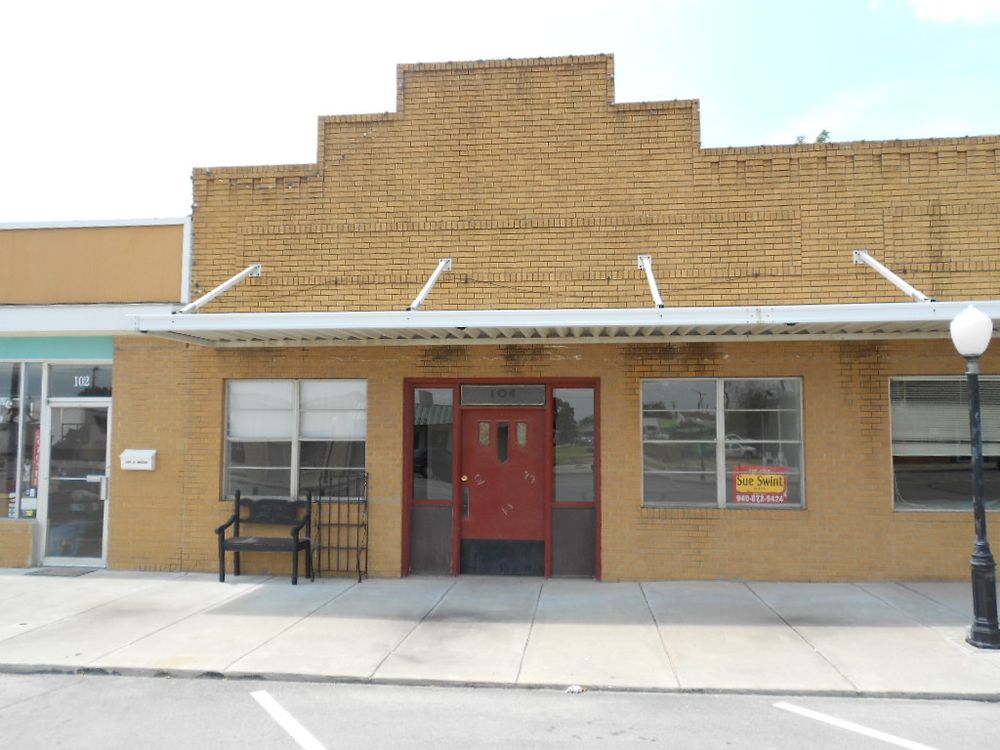 SUE SWINT REALTY Updated August 2024 11 Photos 703 E Wise St