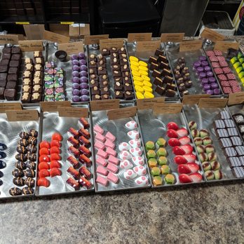 David Ramirez Chocolates - Chocolatiers & Shops Near Me - Winter Garden, Florida