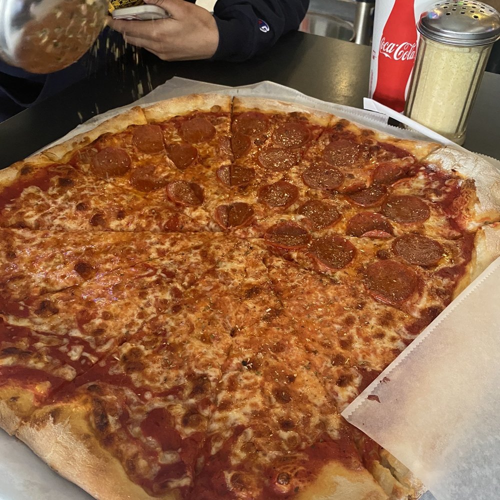 Arinell Pizza - Large half cheese/pepperoni - Pizza Near Me - Berkeley, California Arinell Pizza - Large half cheese/pepperoni - Pizza Near Me - Berkeley, California