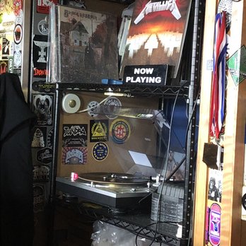 3 Floyds Brewing - How they play the tunes. Vinyl. Love it!! - Breweries Near Me - Munster, Indiana 3 Floyds Brewing - How they play the tunes. Vinyl. Love it!! - Breweries Near Me - Munster, Indiana