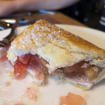 Shari's Cafe and Pies - Red Bluff - Strawberry Rhubarb pie slice - 2.5 stars. The filling was mostly sugar/syrup, the strawberry/rhubarb didn't seem fresh. Fri lunch 2023-09-01 - American Near Me - Red Bluff, California Shari's Cafe and Pies - Red Bluff - Strawberry Rhubarb pie slice - 2.5 stars. The filling was mostly sugar/syrup, the strawberry/rhubarb didn't seem fresh. Fri lunch 2023-09-01 - American Near Me - Red Bluff, California