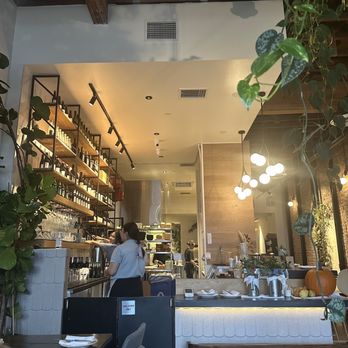 La ong - Inside - Thai Near Me - Beverly Hills, California
