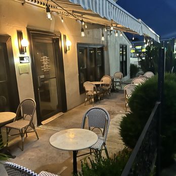 Cafe Belli - Cafes Near Me - Atlanta, Georgia