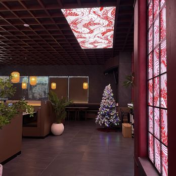 Pakusan Sushi & Grill - Inside - Sushi Bars Near Me - Chandler, Arizona