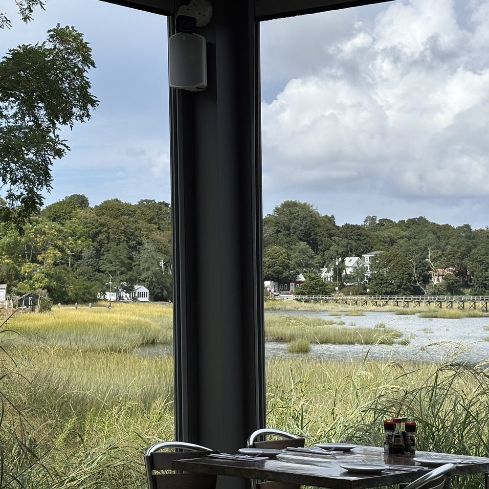 Mac's Seafood - Back patio view - Seafood Markets Near Me - Wellfleet, Massachusetts Mac's Seafood - Back patio view - Seafood Markets Near Me - Wellfleet, Massachusetts