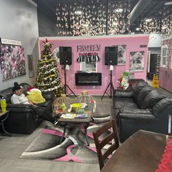 Ma’s Cakes - Lounge area