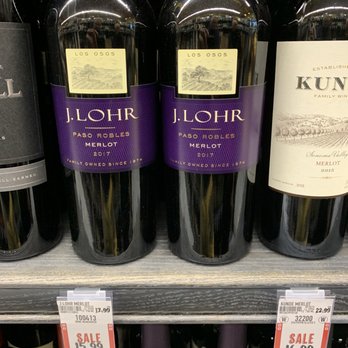 Nugget Markets - Grocery Near Me - Novato, California
