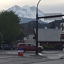 Malibu Frozen Yogurt - Mt Rainier