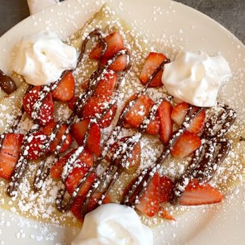 Cafe Bonjour - Strawberry crepe with Nutella - Breakfast & Brunch Near Me - Boston, Massachusetts