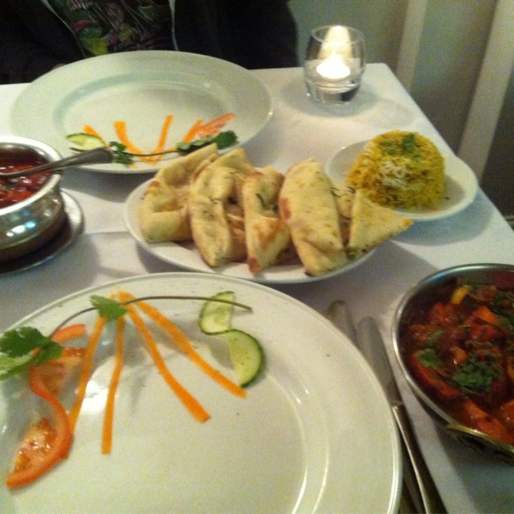 Spice Club - Check the plate decorations! Presentation is key at this restaurant! - Indian Near Me - Moreton, XMS