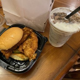 Nashville Hot Sandwich Nashville Hot Sandwich